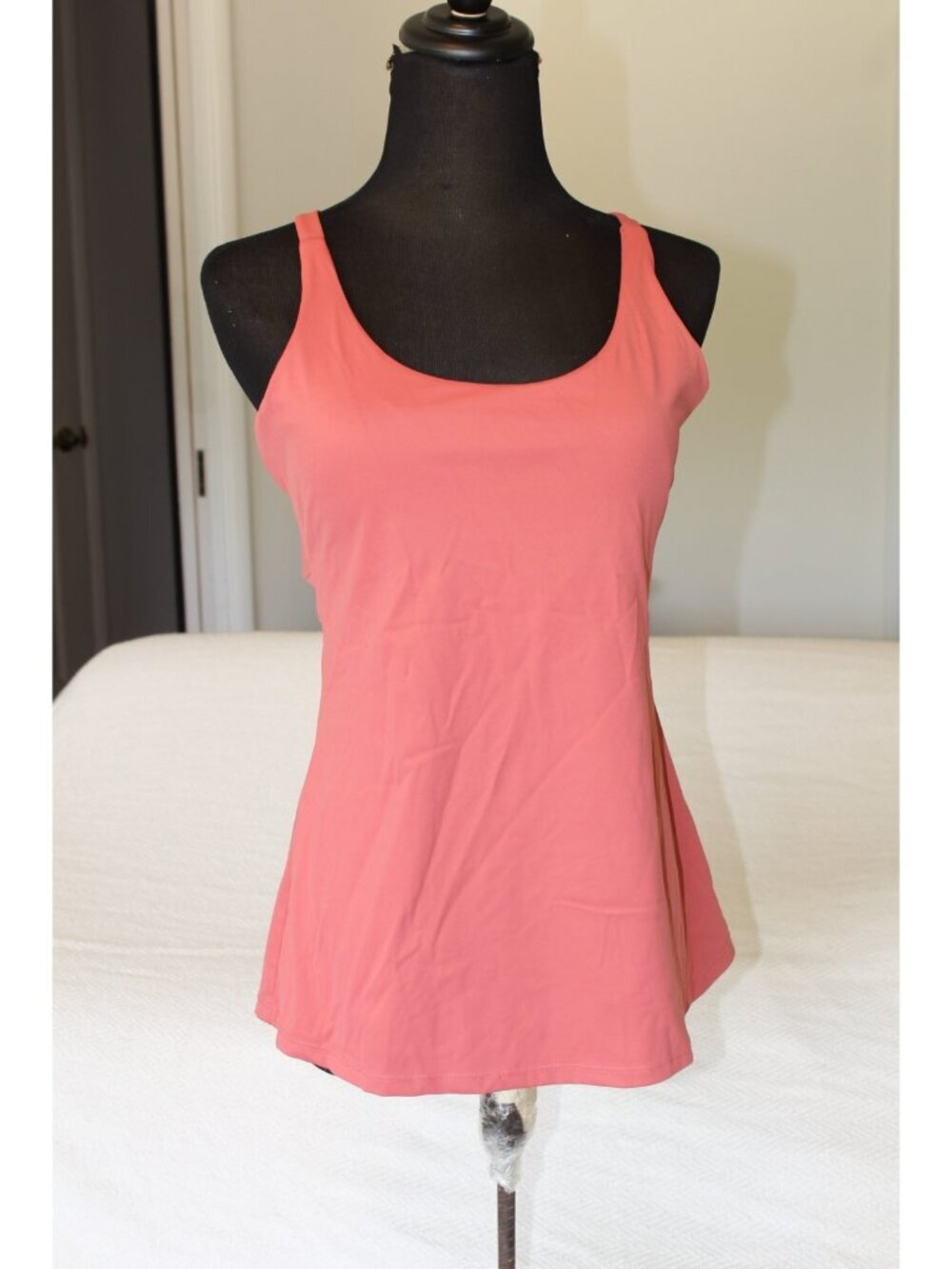 Savvi Kuma Tank Top Padded Shelf Bra Medium Coral pink Criss-cross back Straps - Picture 2 of 10